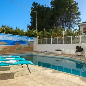 hostal-orsi.allmallorcahotels.com/