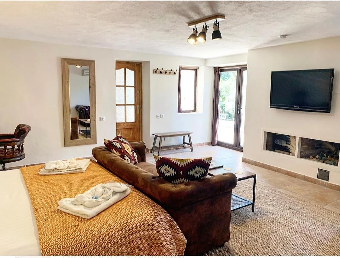 Jardines De La Reina Boutique Bed & Breakfast Marbella