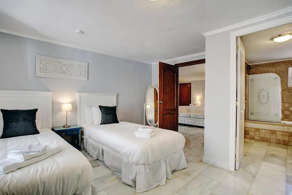 Jardines De La Reina Boutique Bed&Breakfast Marbella 3*,