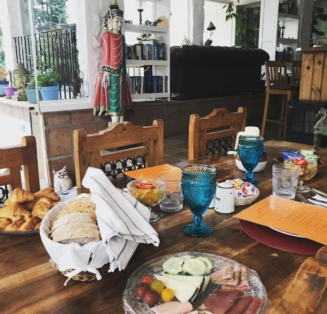 Jardines De La Reina Boutique Bed&Breakfast Marbella Bed and breakfast
